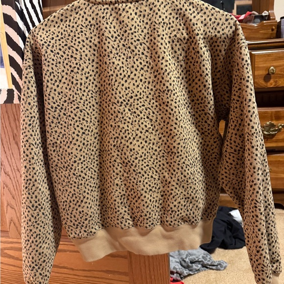 New Fabletics sweatshirt size small - Picture 3 of 3